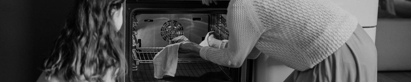 mother daughter baking