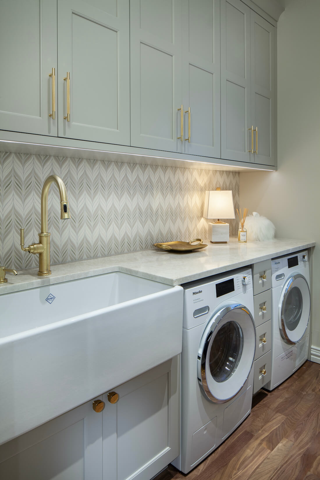 marble backsplash